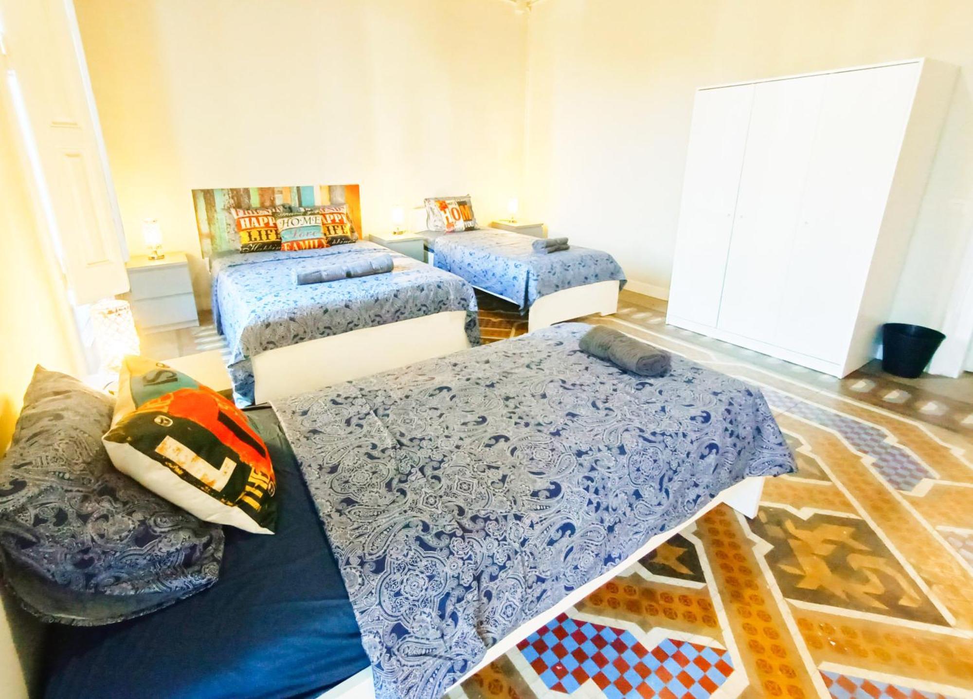 Private Rooms By Plaza Catalunya Barselona Dış mekan fotoğraf