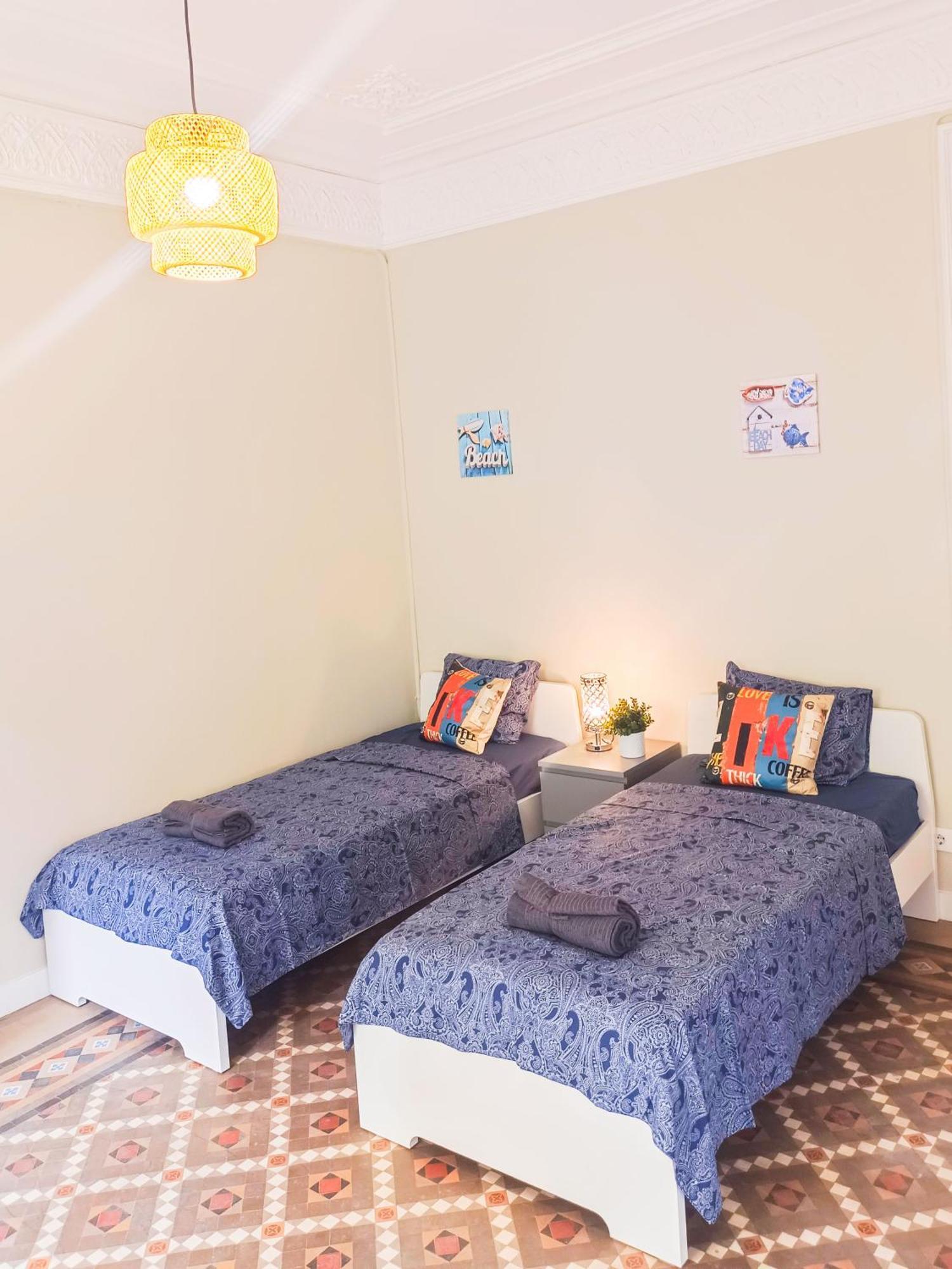 Private Rooms By Plaza Catalunya Barselona Dış mekan fotoğraf