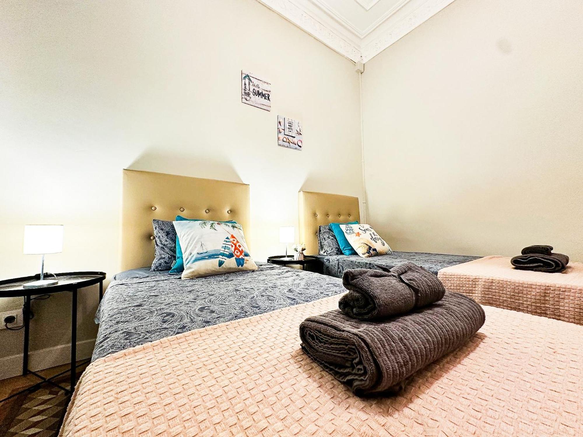 Private Rooms By Plaza Catalunya Barselona Dış mekan fotoğraf